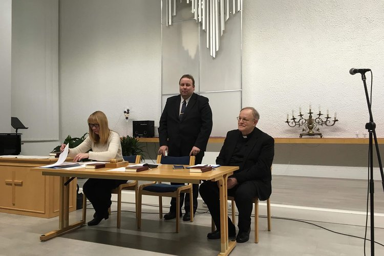 Uusi puheenjohtaja Tuomas Koivuniemi